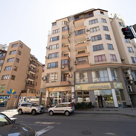 Апартамент За Гости Уют Burgas Exterior foto