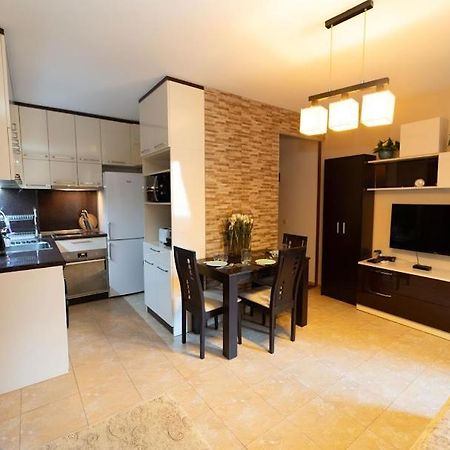 Апартамент За Гости Уют Burgas Exterior foto